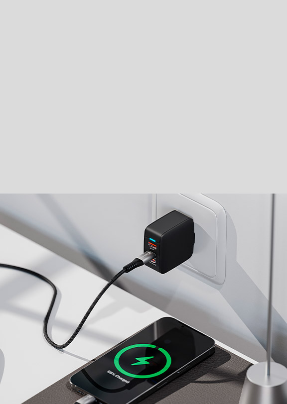 PowerWall 67 | Cargador de pared GaN de 3 puertos y 67W - KMC-500